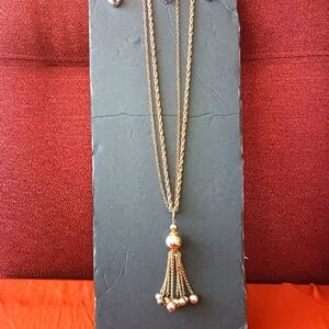 Fashion Jewelry necklace with earrings to match.